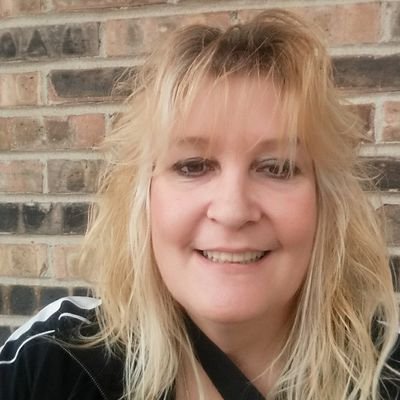 Profile Picture of Laura Rinehart (@LauraRinehart10) on Twitter