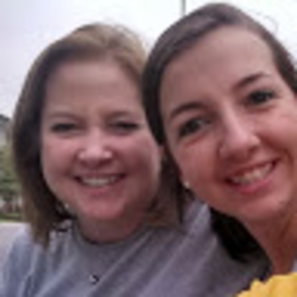 Profile Picture of Tracy Tavolacci (@tavfamily5) on Poshmark