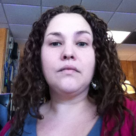 Profile Picture of Christina Wagnon (@arik1ray) on Poshmark