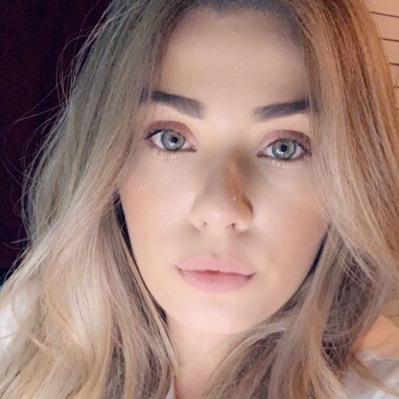 Profile Picture of Tina Melgoza (@tizy65) on Poshmark