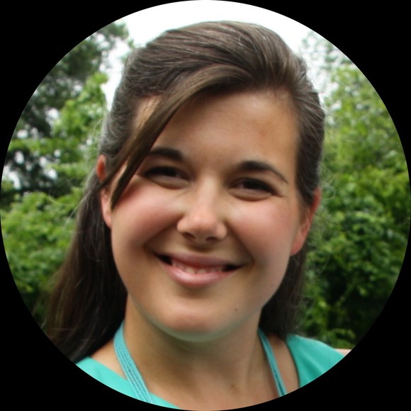 Profile Picture of Erica Stanton (@dancingsongbird) on Poshmark