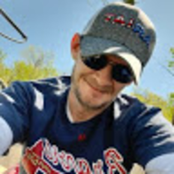 Profile Picture of Michael Crager (@mcrager) on Poshmark