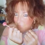 Profile Picture of Robin Ring (@gigglesandglamwithrobin) on Instagram