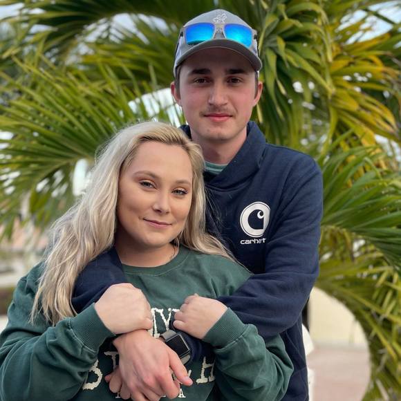 Profile Picture of Jaken Avery (@jakenavery) on Poshmark