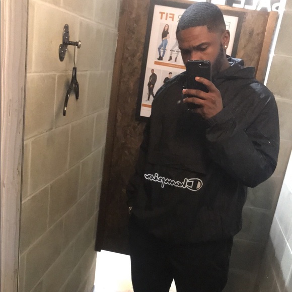 Profile Picture of James Richardson (@jamesgrich4) on Poshmark