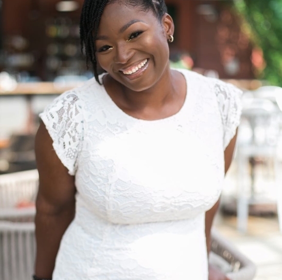 Profile Picture of Andrea Terry michel (@andreaamichel) on Poshmark