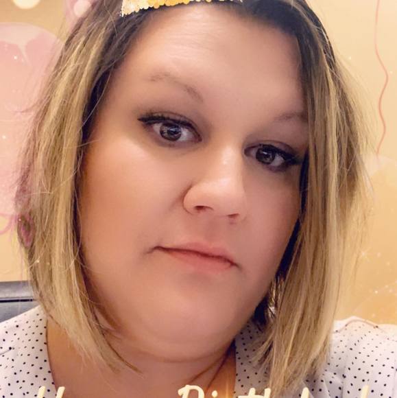 Profile Picture of Dawn Parton (@dparton) on Poshmark