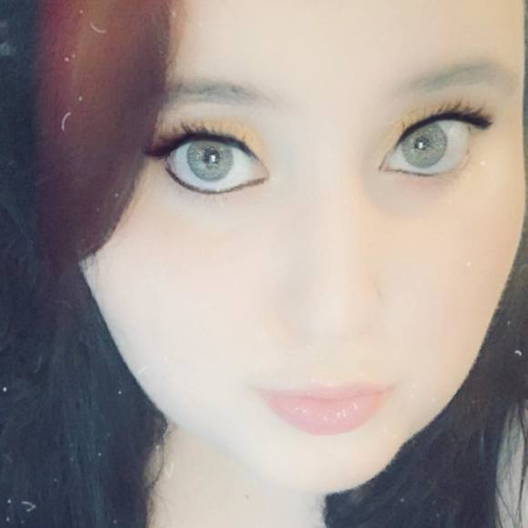 Profile Picture of Gemma Bello (@gemwolf061) on Poshmark