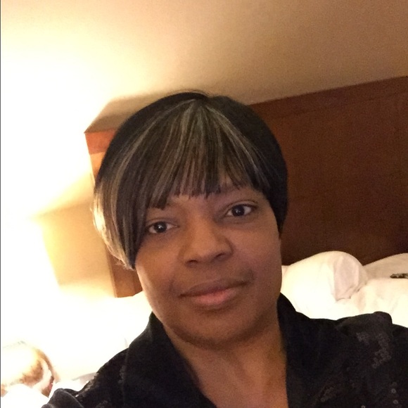 Profile Picture of Bertha Johnson (@bjohnson4022) on Poshmark