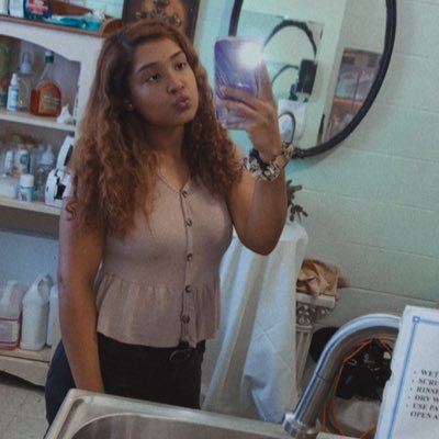 Mckenzie Godfrey - Twitter Profile Picture of Mckenzie Godfrey (@maacaalinaa) on Twitter