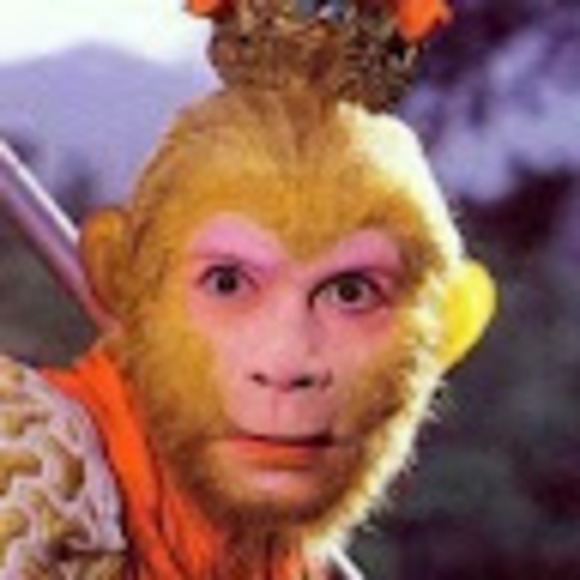 Profile Picture of Jeoman Cuscom (@franktang256) on Poshmark