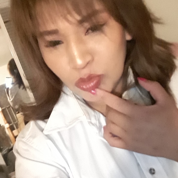 Profile Picture of Maria Devora (@mariadevora519) on Poshmark
