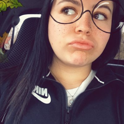 Profile Picture of Ashlyn Patterson (@AshPatterson99) on Twitter