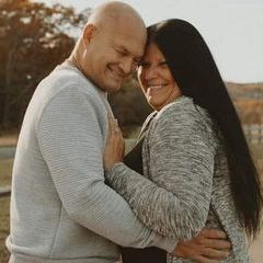 Profile Picture of joannemartell (@joannemartell) on Tiktok
