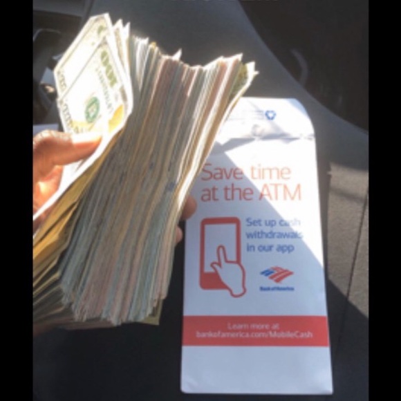 Profile Picture of Kevin Heyward (@kevin_heyward) on Poshmark