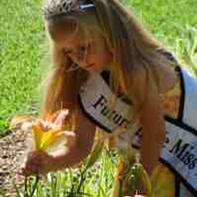 Profile Picture of Lori Eiland Stamaris (@SugarBakerz) on Twitter