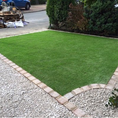 Profile Picture of Scott Hewson (@FakeGrassLeeds) on Twitter