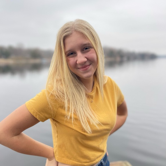 Profile Picture of Madison Pritchett (@madison_lee_p12) on Poshmark