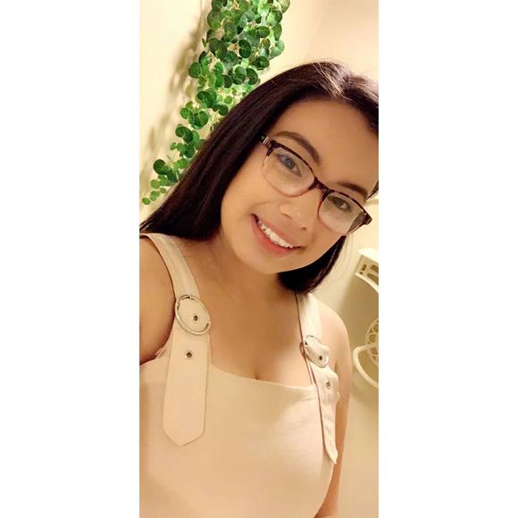 Profile Picture of Josselyn Martinez (@josselyn02) on Poshmark