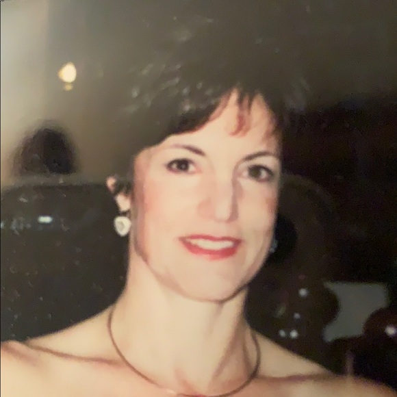Profile Picture of Erica Gerrity (@ericajgee) on Poshmark