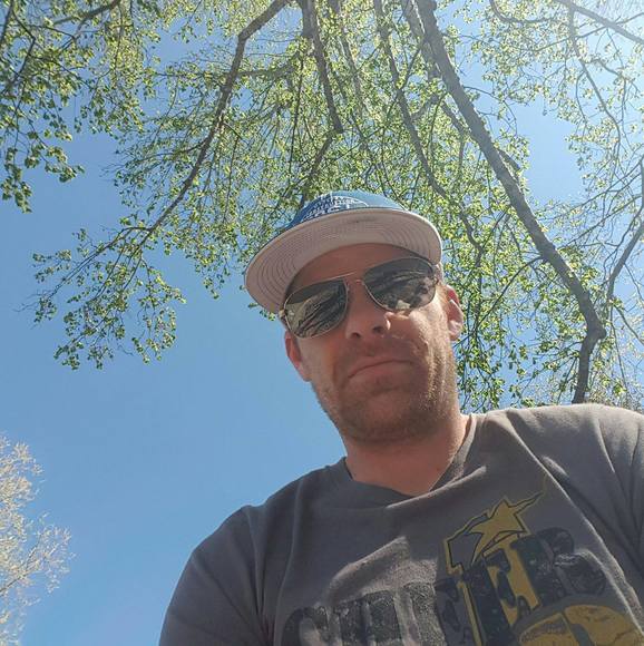 Profile Picture of Michael Smart (@michaeldsmart81) on Poshmark