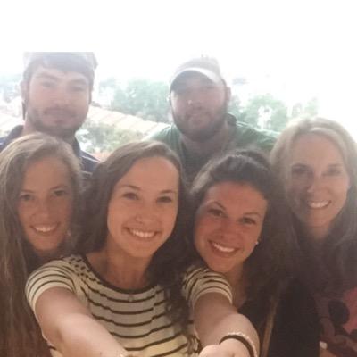 Profile Picture of Autumn Glenn (@Autieclay) on Twitter