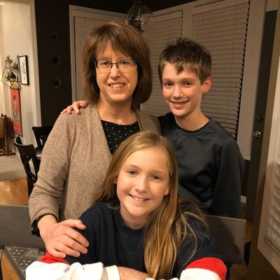 Profile Picture of Mary Strnad (@BeztheBeast) on Twitter