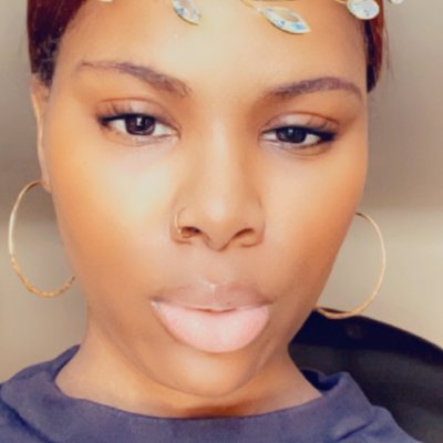 Profile Picture of Shanice Roberts (@S_DotMarie) on Twitter