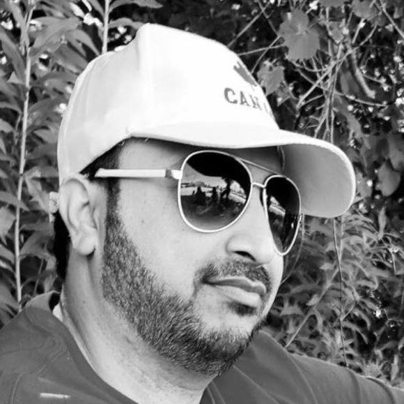 Profile Picture of Syed Munir (@smunir3158) on Poshmark