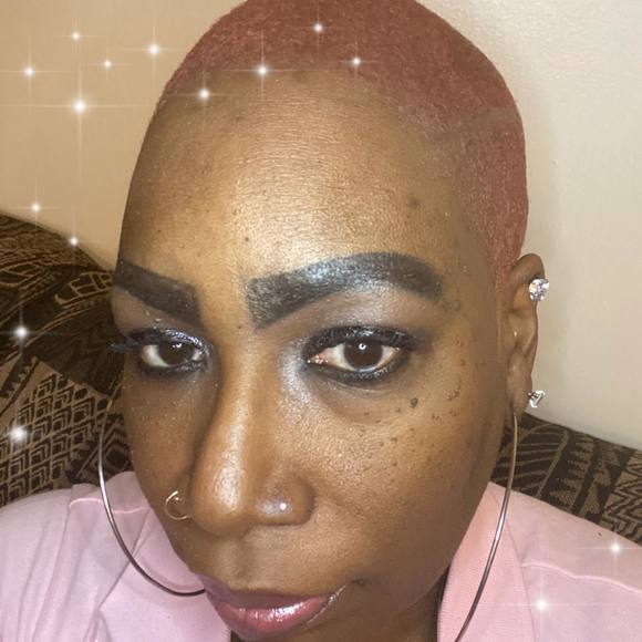 Profile Picture of Lakeisha Madlock (@lmadlock2) on Poshmark