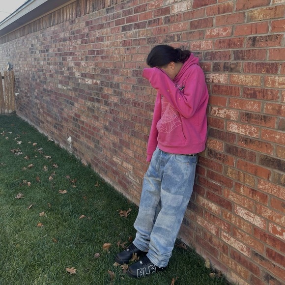 Profile Picture of Chris Blunt (@landovalencia) on Poshmark