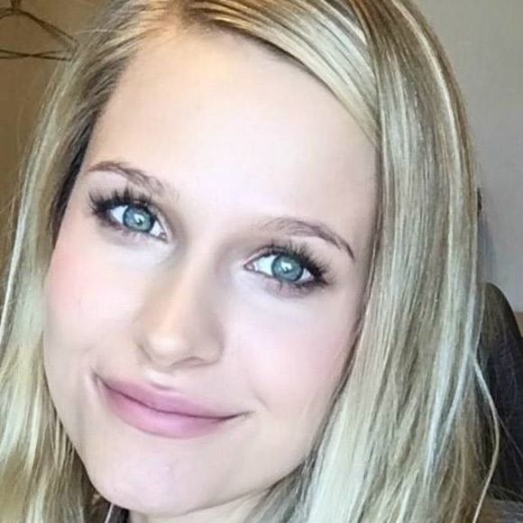 Profile Picture of Keelin Pringnitz (@prin7210) on Poshmark