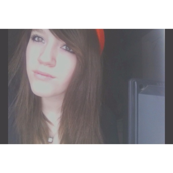 Profile Picture of Mariah Duncan (@mariahd_) on Poshmark