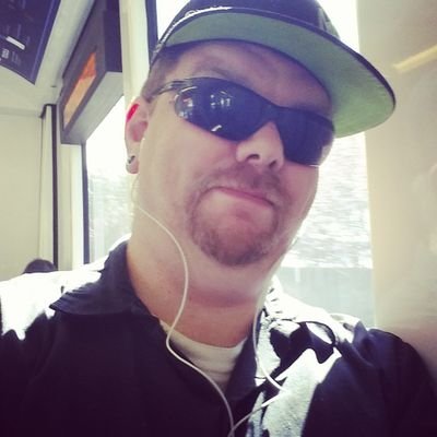 Profile Picture of Mr.Smalls (AKA) ThaBuzzKill (@DavidELewis9) on Twitter