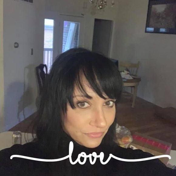 Ramona Schwab - Poshmark Profile Picture of Ramona Schwab (@ramonaschwab) on Poshmark