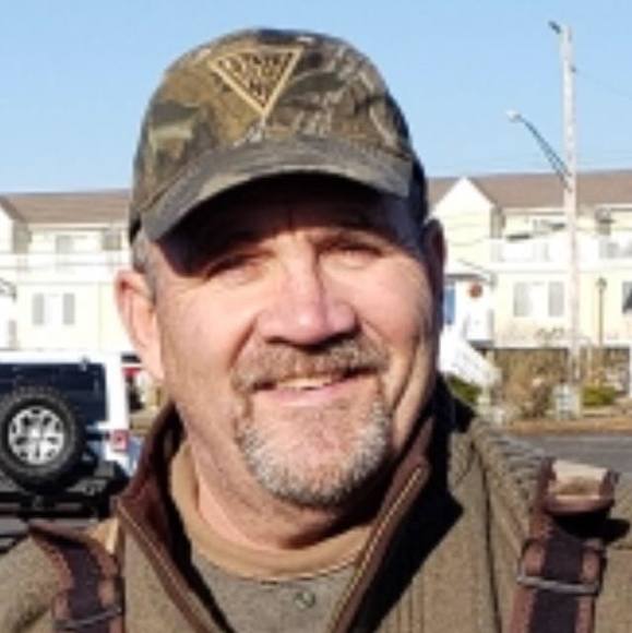 Profile Picture of Steve Martin (@sjmllman) on Poshmark