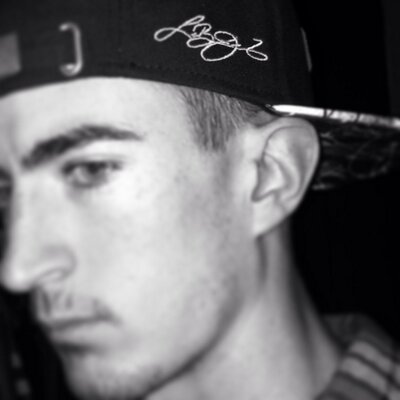 Profile Picture of Joshua Whitaker (@Jwhity419) on Twitter