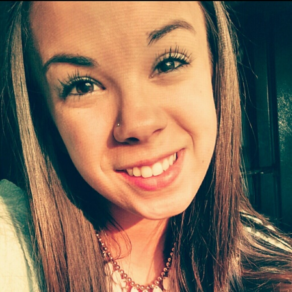 Profile Picture of Kyla Schoonmaker (@kyla99) on Poshmark