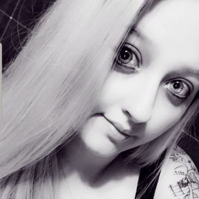 Profile Picture of April Marie Sylanski (@MarieSylanski) on Twitter
