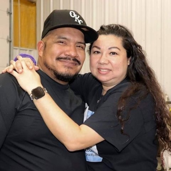 Profile Picture of Victor Rayos (@victor_rayos) on Poshmark