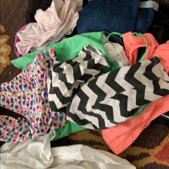 Profile Picture of Noel Mitchell (@noelkidscloths) on Poshmark