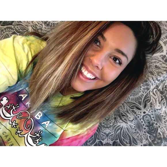 Profile Picture of Tori Mullins (@tmullins96) on Poshmark