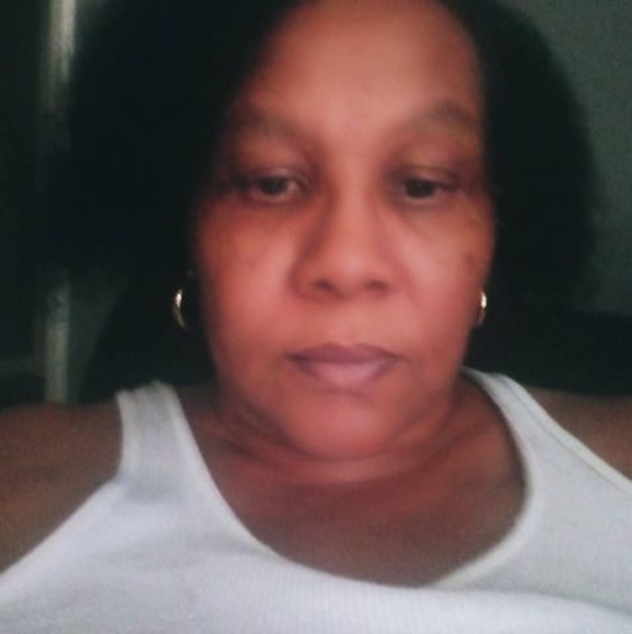 Profile Picture of Renee dorsey Dorsey (@ladyredgirl60) on Poshmark