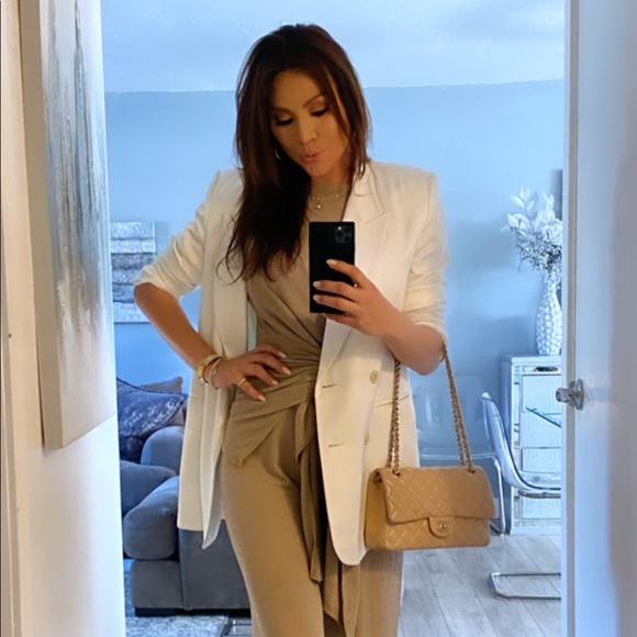 Profile Picture of Daniela Astorga (@danielaastorga) on Poshmark