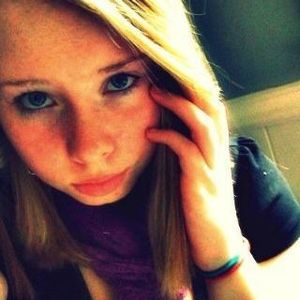 Profile Picture of Katie Erin (@elmokkme) on Myspace