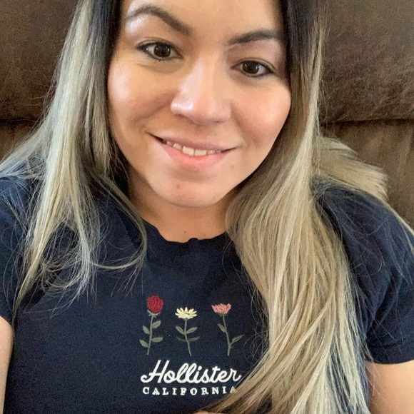 Profile Picture of Myrna Martinez (@myrma0786) on Poshmark