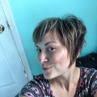 Profile Picture of lonnalou (@lonna_mclaughlin) on Instagram