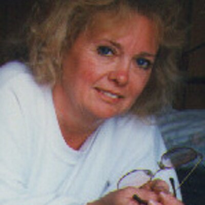 Profile Picture of Janis Fowler (@azuremoonlight) on Twitter