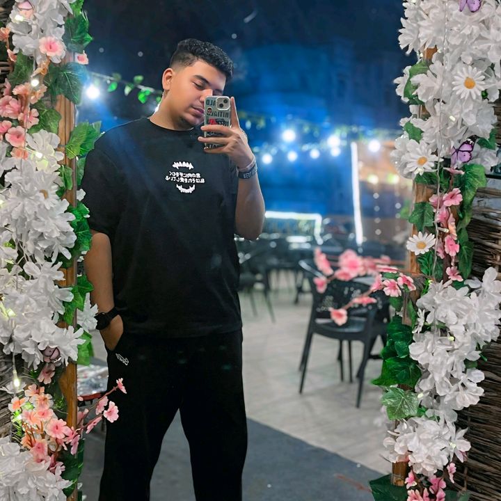 Profile Picture of John Michael (@_johnmichal_) on Tiktok