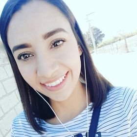 Profile Picture of Gisela Calderón (@Gisela_Calderon) on Twitter